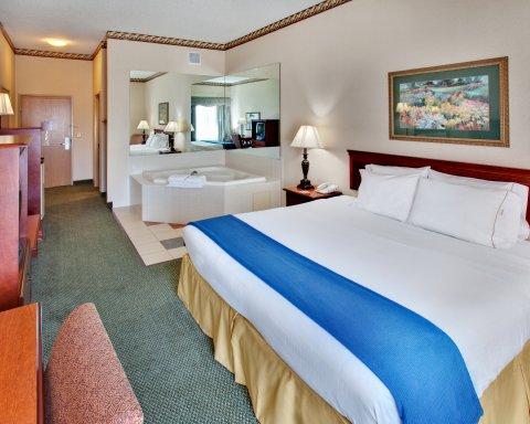 Holiday Inn Express & Suites Clinton By Ihg מראה חיצוני תמונה