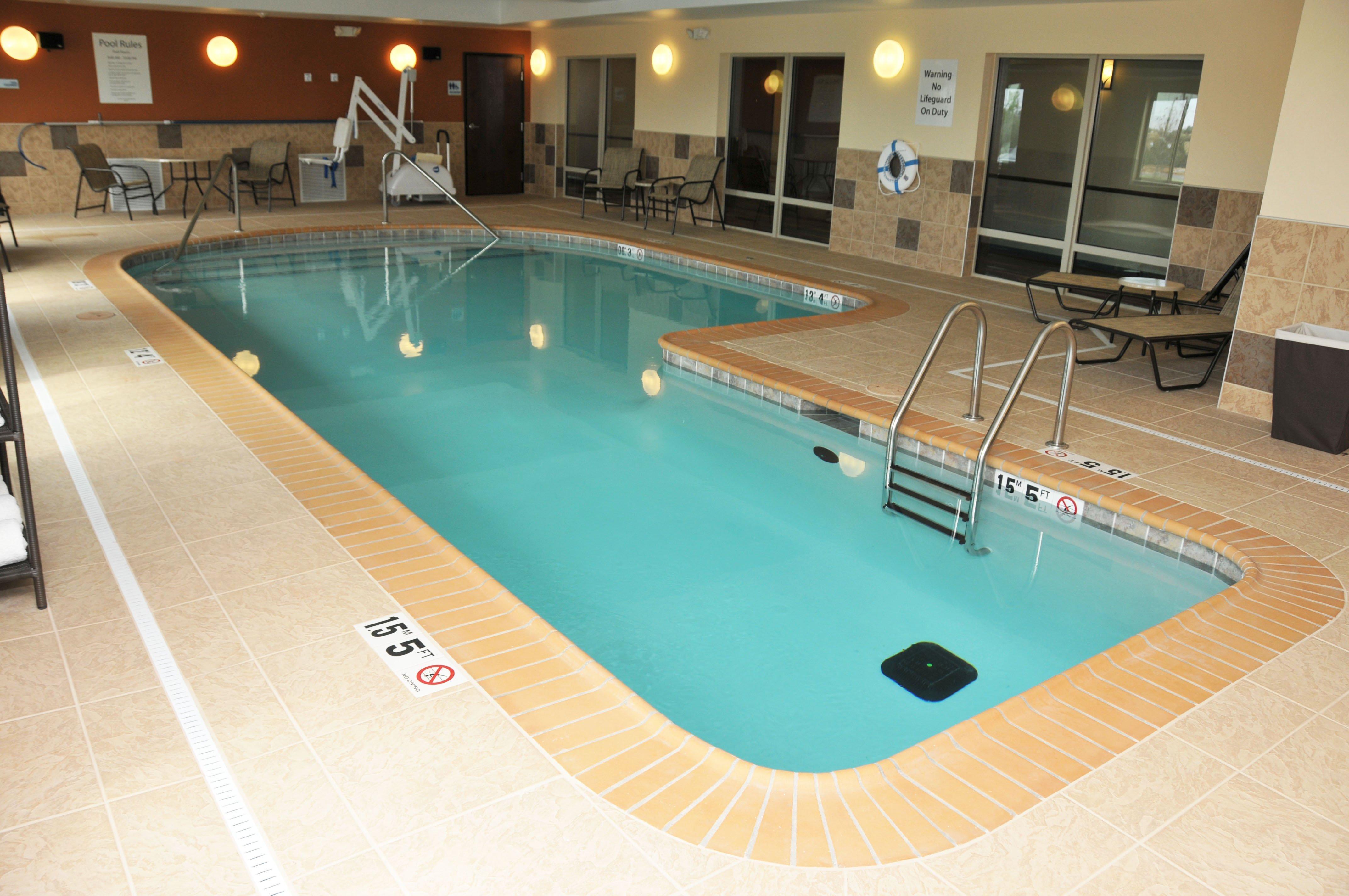 Holiday Inn Express & Suites Clinton By Ihg מראה חיצוני תמונה